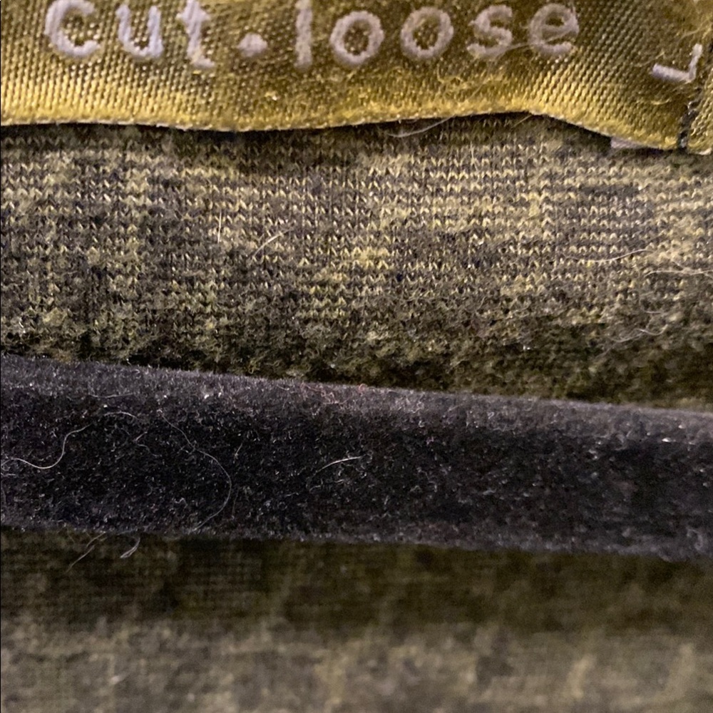 Green Patterned Women's Top - Picture 3 of 3